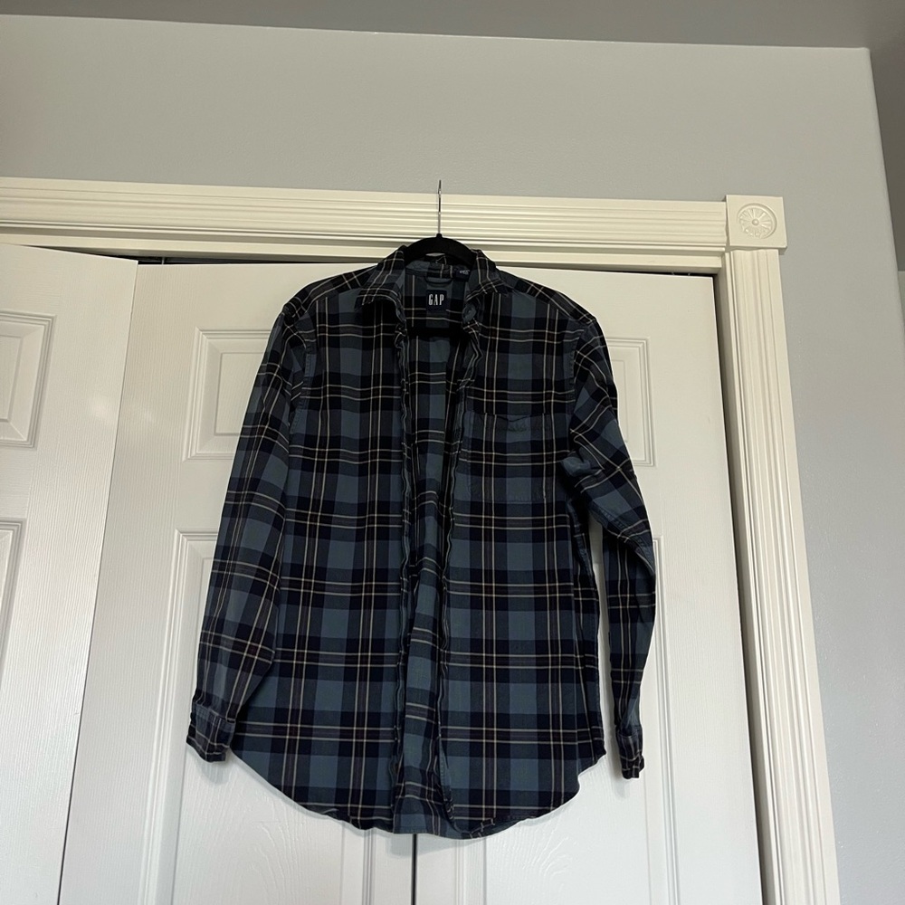 GAP Men's Navy Checkered Shirt